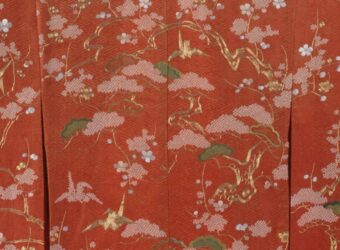【６月１日(土)】春の企画展「花嫁衣装」担当学芸員によるギャラリートーク【開催します】
